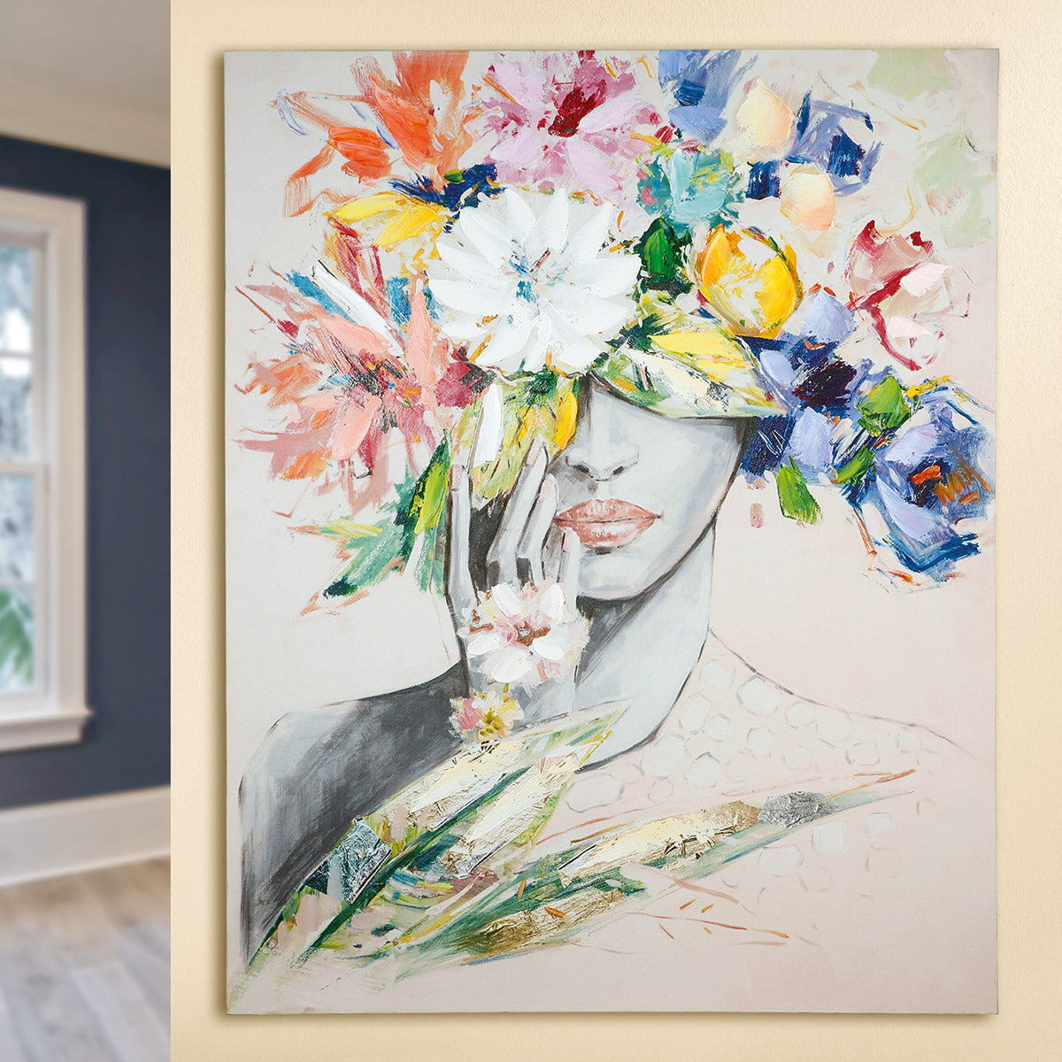 Frau mit Blumenhut schilderij 100 cm