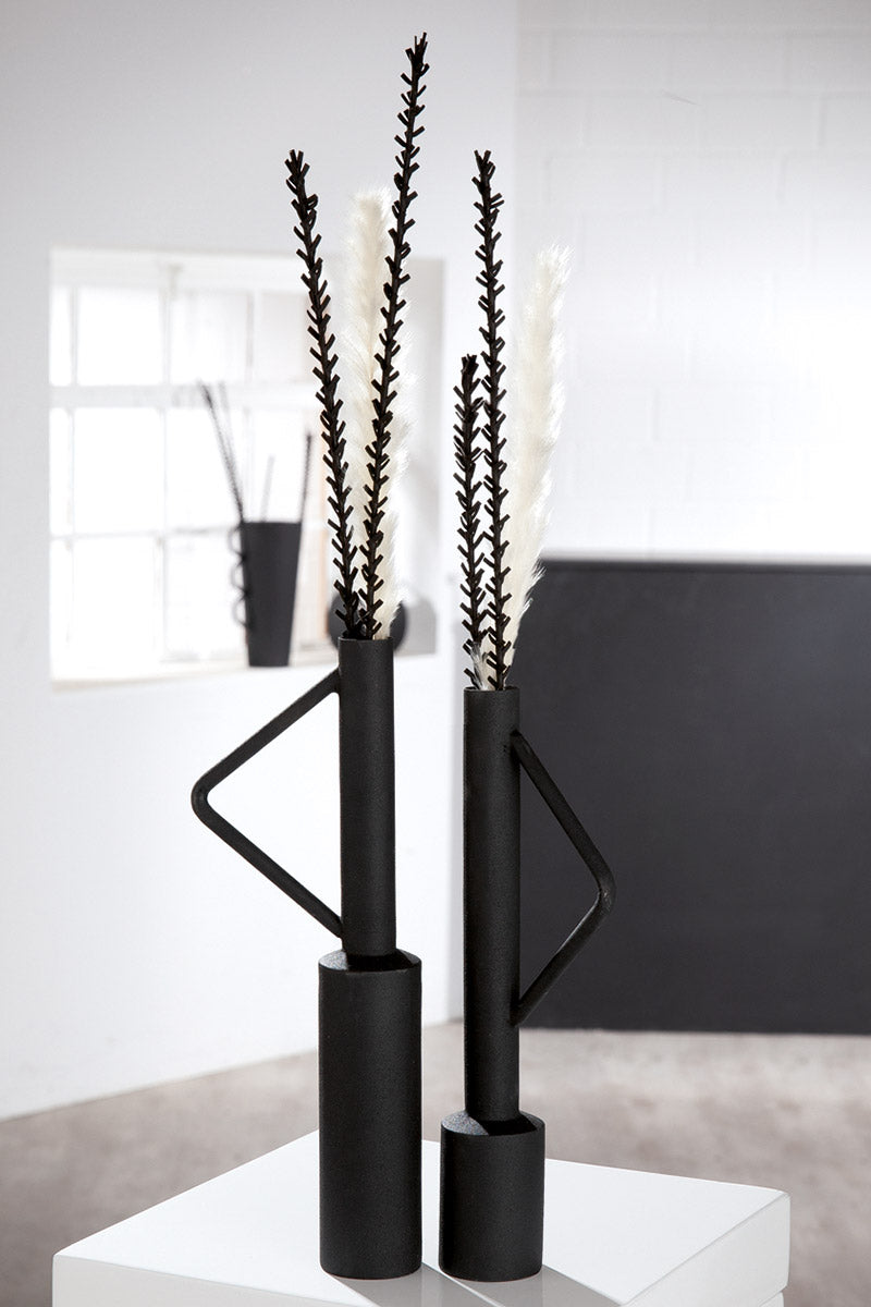 Smalle Zwarte Metalen Vaas Cleo