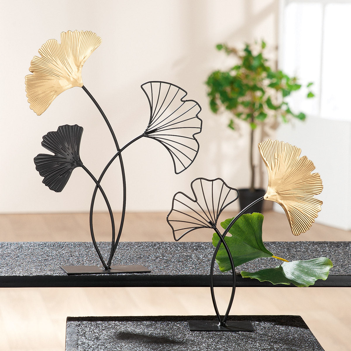 Metalen Ginkgo Standreliëf Zwart