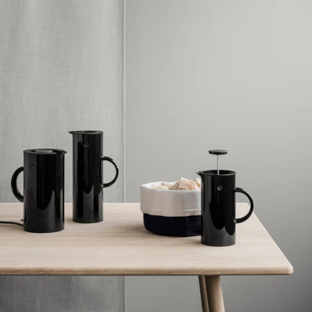 Stelton EM 77 thermoskan 1l black