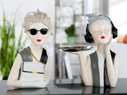 Lady met Dienblad Figuur Beige