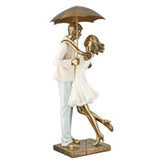 Love in the Rain Paar Sculptuur