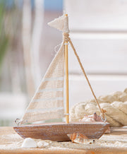 Houten Zeilboot Reliëf 16 cm