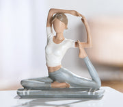 Yoga Figuur Hannah Grijs Wit