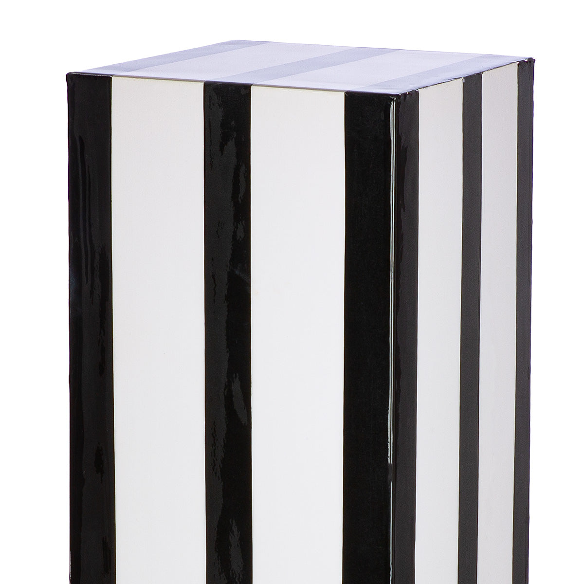 Stripes ijzeren pilaar zwart wit