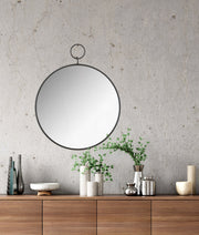 Round zwarte metalen spiegel