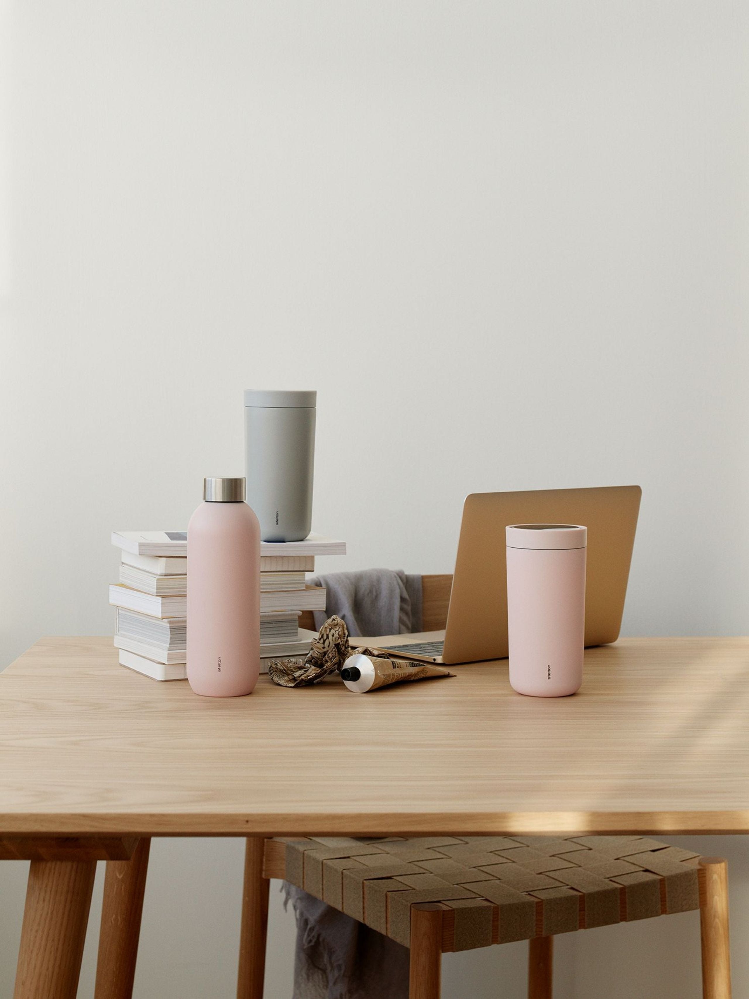 Stelton To Go Click Thermal Mug 0,4 l light grey